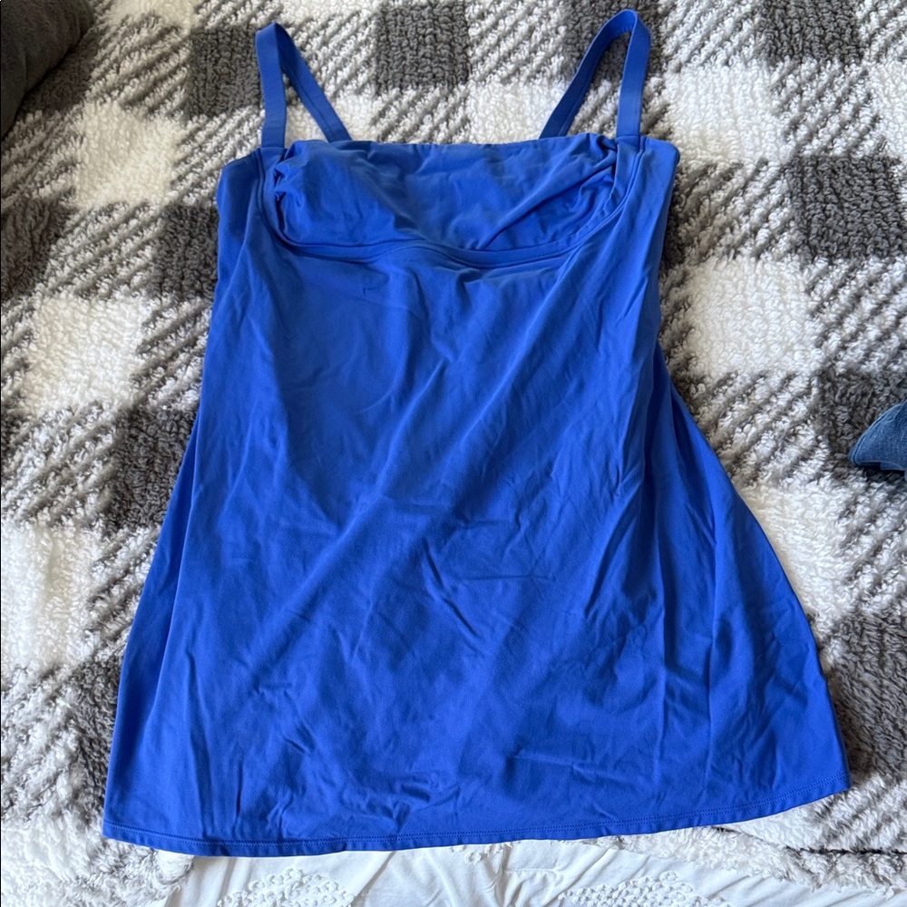 Halara Athletic Dress with built in shorts! 💙
